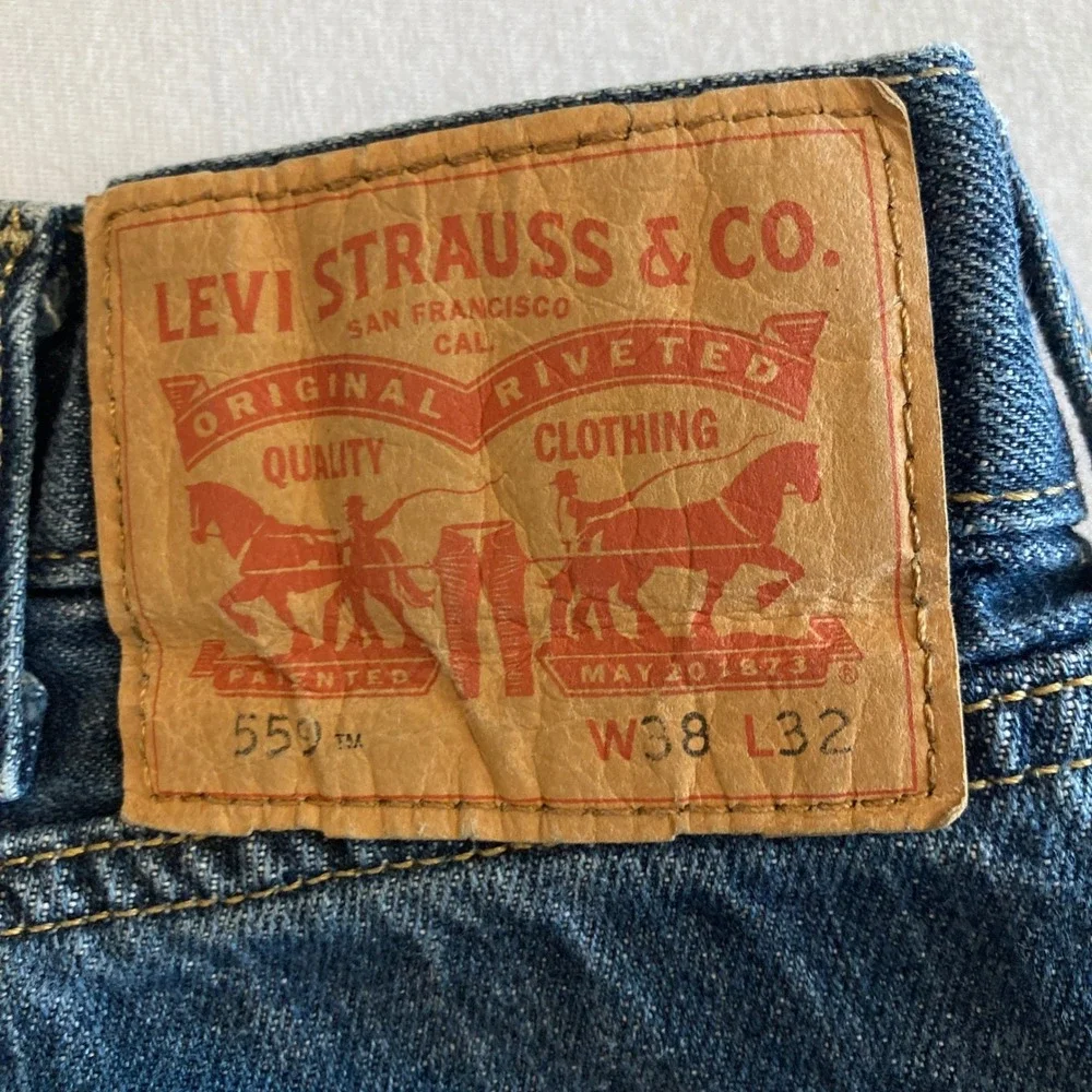 Levis 559 Jeans Mens 38x32 (Fit 36x30) Relaxed Straight Denim Med Wash Egypt